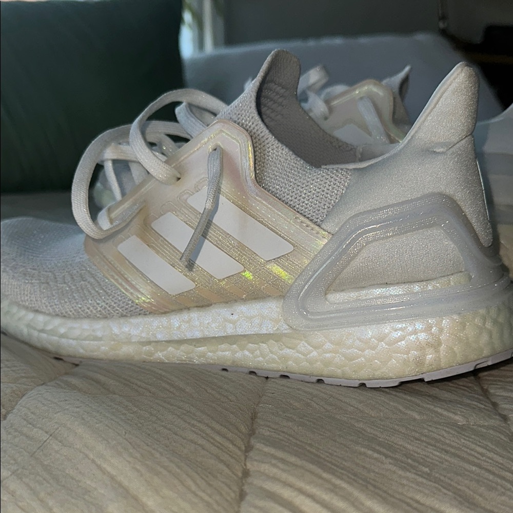 adidas ULTRABOOST PRIMEBLUE iridescent white Running Shoes